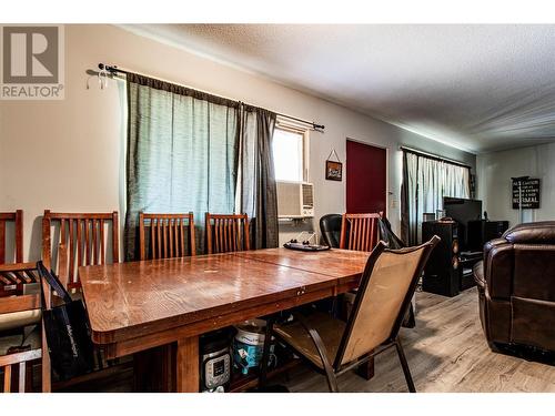 3706 22 Street, Vernon, BC - Indoor Photo Showing Dining Room