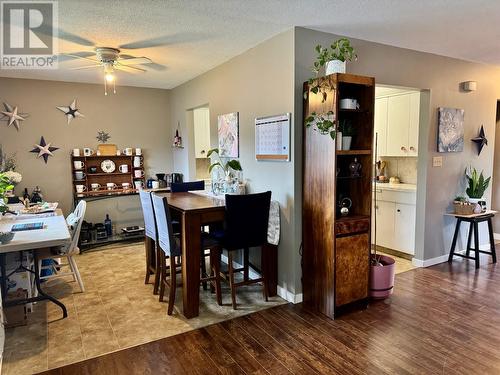 3706 22 Street, Vernon, BC - Indoor Photo Showing Dining Room