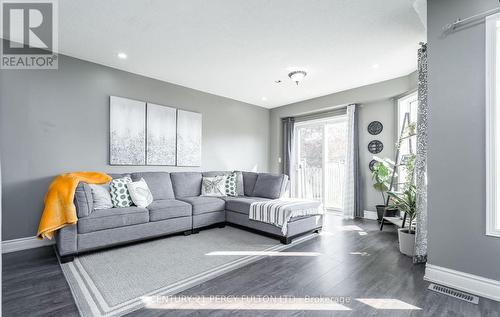 183 Manley Lane, Milton, ON - Indoor Photo Showing Living Room