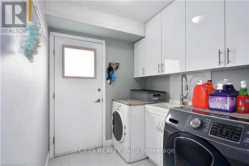 39 Golfdale Crescent, London, ON - Indoor Photo Showing Laundry Room