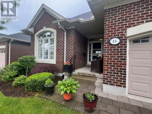 Unit 15 - 101 Southgate Parkway, St. Thomas, ON - Outdoor