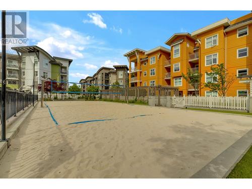 533 Yates Road Unit# 301, Kelowna, BC - Outdoor