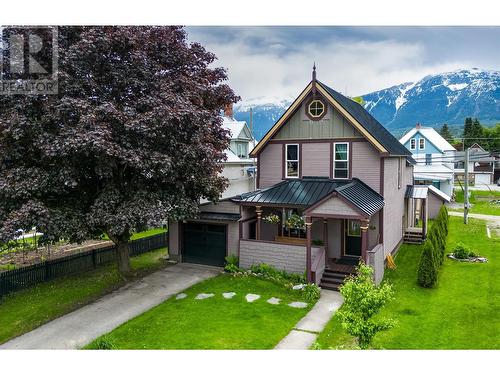 107 Third Street E, Revelstoke, BC - Outdoor With Facade