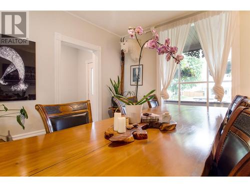 107 Third Street E, Revelstoke, BC - Indoor Photo Showing Dining Room