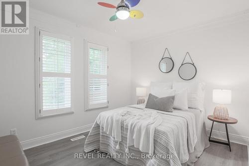 30 Oreilly Lane, Kawartha Lakes, ON - Indoor Photo Showing Bedroom