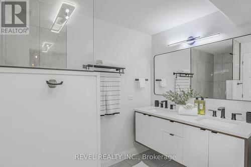 30 Oreilly Lane, Kawartha Lakes, ON - Indoor Photo Showing Bathroom