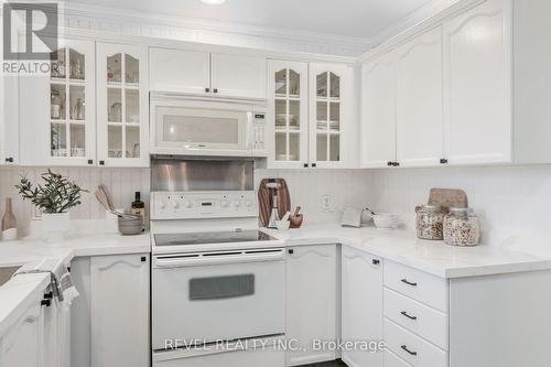 30 Oreilly Lane, Kawartha Lakes, ON - Indoor Photo Showing Kitchen