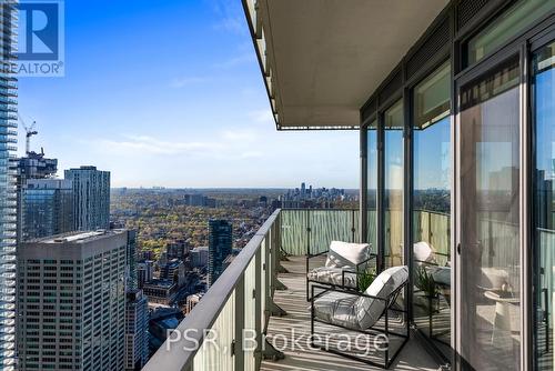 Ph5405 - 42 Charles Street E, Toronto, ON - Outdoor With View With Exterior