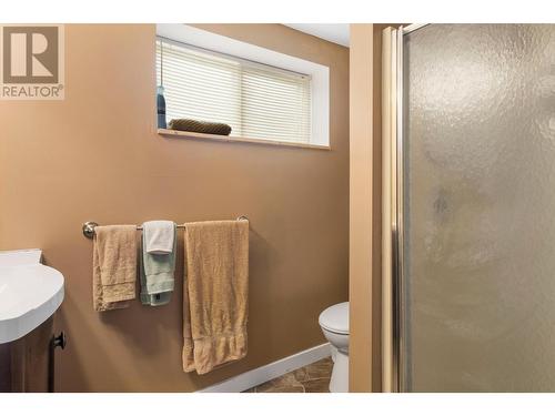 420 Larch Street, Chase, BC - Indoor Photo Showing Bathroom