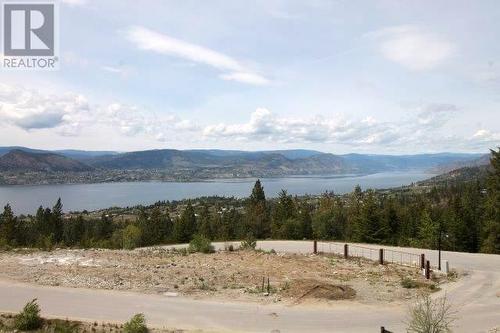 3050 Outlook Way, Naramata, BC 