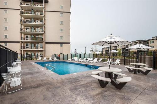 107 300 Centre Street, Winnipeg, MB - Outdoor With In Ground Pool