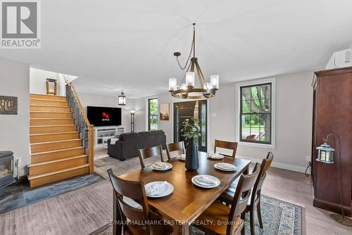10 Queen Street S, Kawartha Lakes, ON - Indoor Photo Showing Dining Room