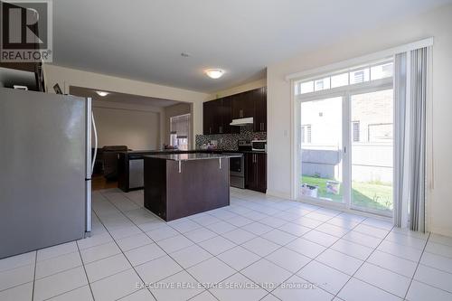 61 Truro Circle, Brampton (Northwest Brampton), ON - Indoor Photo Showing Kitchen