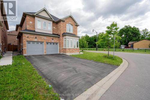 61 Truro Circle, Brampton (Northwest Brampton), ON - Outdoor With Facade