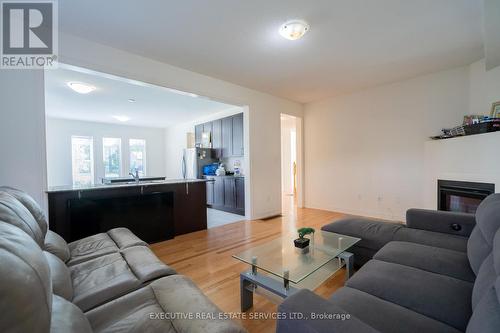 61 Truro Circle, Brampton (Northwest Brampton), ON - Indoor Photo Showing Living Room