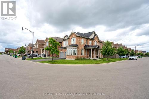 61 Truro Circle, Brampton (Northwest Brampton), ON - Outdoor With Facade