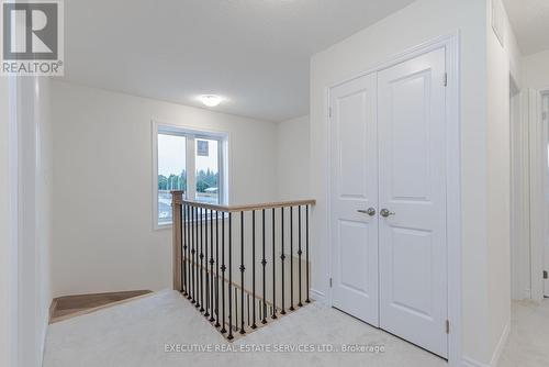 36 Hillcroft Way, Kawartha Lakes, ON - Indoor Photo Showing Other Room