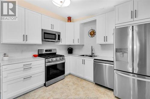 772 Richmond, Amherstburg, ON - Indoor Photo Showing Kitchen With Double Sink