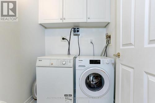 63 David Dunlap Circle, Toronto, ON - Indoor Photo Showing Laundry Room