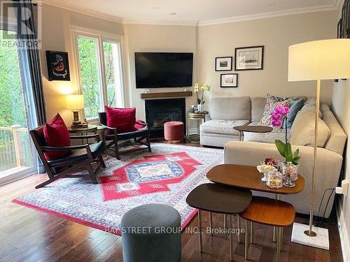 45 Mistleflower Court, Richmond Hill, ON - Indoor Photo Showing Living Room With Fireplace