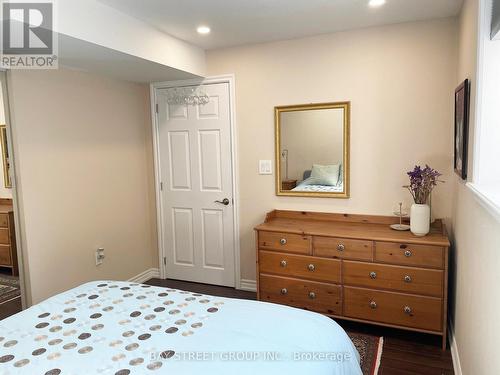 45 Mistleflower Court, Richmond Hill, ON - Indoor Photo Showing Bedroom
