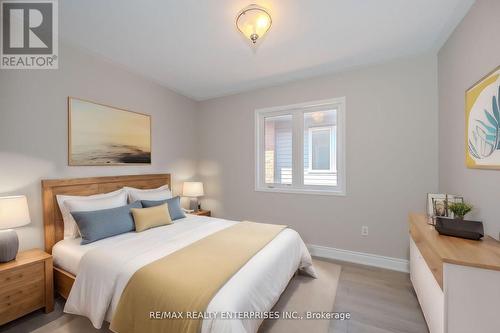 5958 Ridgecrest Trail, Mississauga, ON - Indoor Photo Showing Bedroom