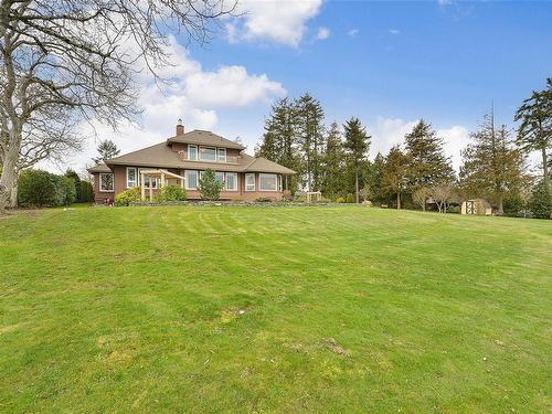 6729 Welch Rd, Central Saanich, BC 