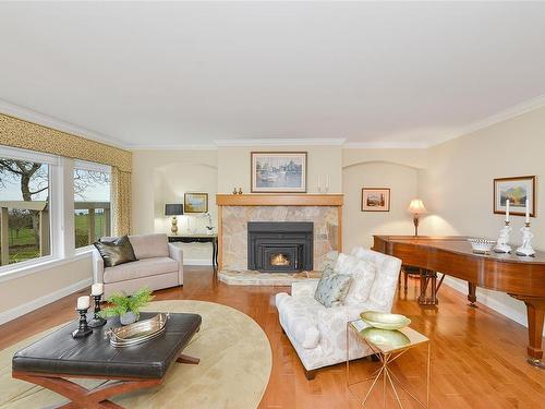 6729 Welch Rd, Central Saanich, BC 