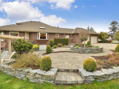 6729 Welch Rd, Central Saanich, BC 