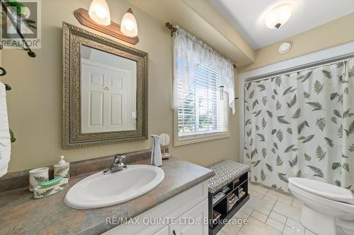 119 Bay Breeze Street, Prince Edward County (Ameliasburgh), ON - Indoor Photo Showing Bathroom