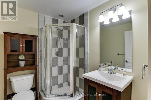 209 - 5 Marine Parade Drive, Toronto, ON - Indoor Photo Showing Bathroom