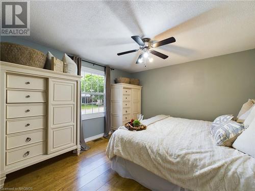 359 Summit Drive, Wingham, ON - Indoor Photo Showing Bedroom