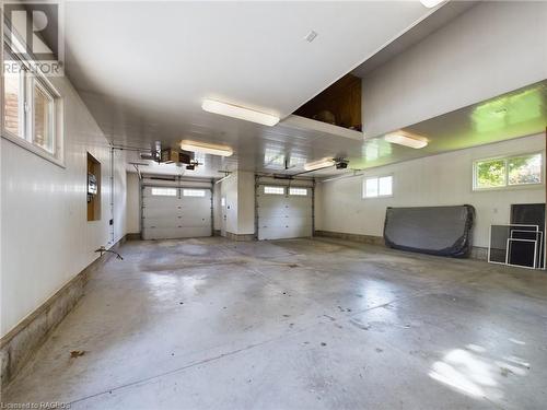 359 Summit Drive, Wingham, ON - Indoor Photo Showing Garage