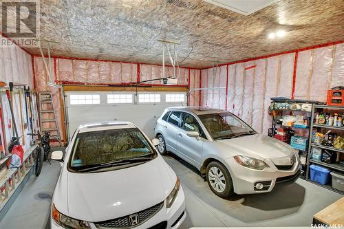 614 Rempel Crescent, Saskatoon, SK - Indoor Photo Showing Garage