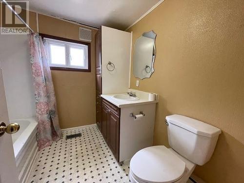 190 Martel Road, Chapleau, ON - Indoor Photo Showing Bathroom