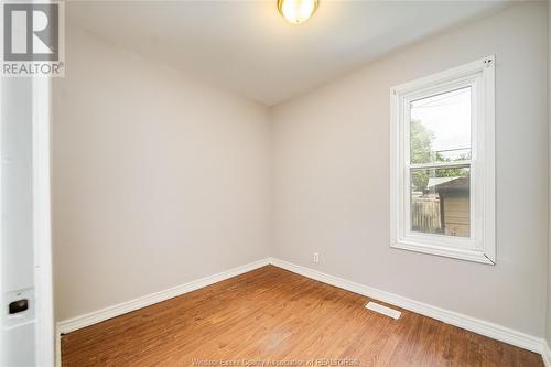 3674 King Street, Windsor, ON - Indoor Photo Showing Other Room