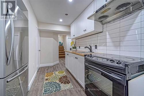 84 Simmons Boulevard, Brampton, ON - Indoor Photo Showing Kitchen