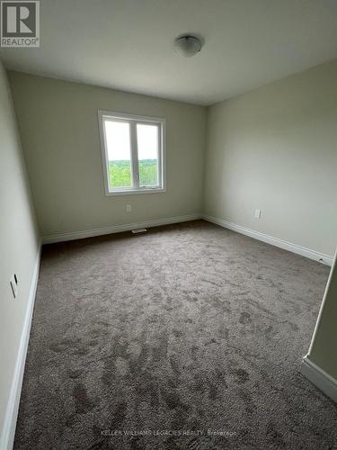 3048 Sierra Drive, Orillia, ON - Indoor Photo Showing Other Room