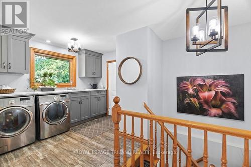 1514 Longwoods Road, Southwest Middlesex, ON - Indoor Photo Showing Laundry Room