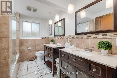 114 Manchester Road, Kitchener, ON - Indoor Photo Showing Bathroom