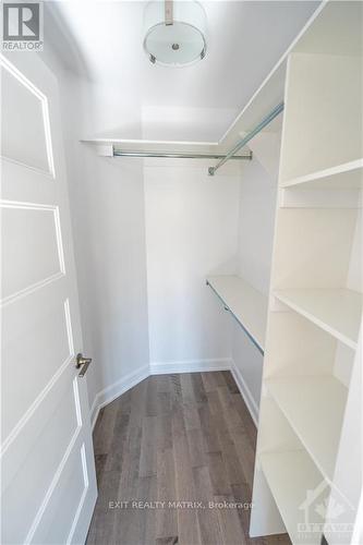 1405 Caroline Court, Stormont, Dundas And Glengarry, ON - Indoor With Storage