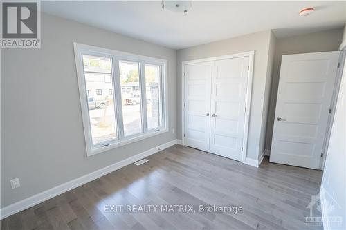 1405 Caroline Court, Stormont, Dundas And Glengarry, ON - Indoor Photo Showing Other Room