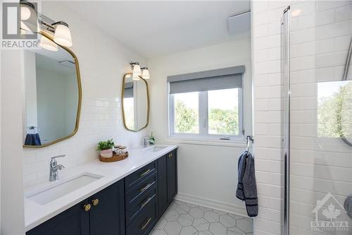 8842 Highway 15 Highway, Carleton Place, ON - Indoor Photo Showing Bathroom