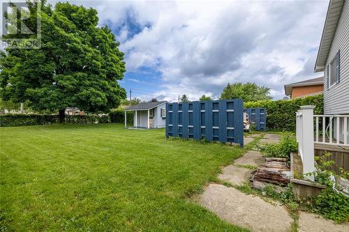 215 Hampton Avenue, Sarnia, ON - Outdoor