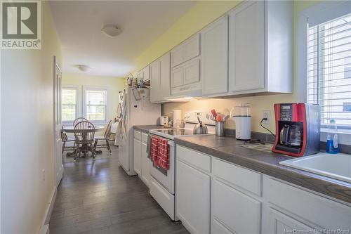 2271 Route 774, Wilsons Beach, NB - Indoor Photo Showing Kitchen