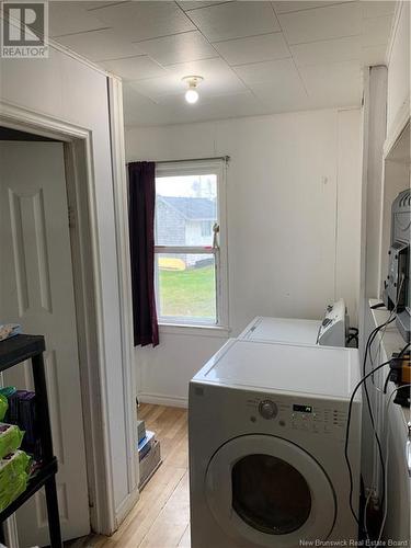 62 Chemin Du Parc, Val-Comeau, NB - Indoor Photo Showing Laundry Room