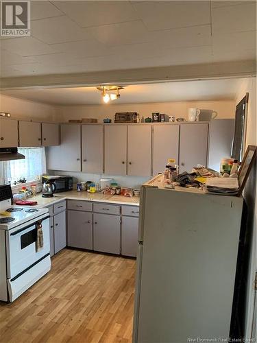 62 Chemin Du Parc, Val-Comeau, NB - Indoor Photo Showing Kitchen With Double Sink