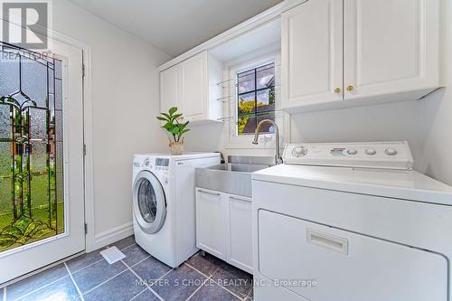 2 Briarwood Road, Markham, ON - Indoor Photo Showing Laundry Room