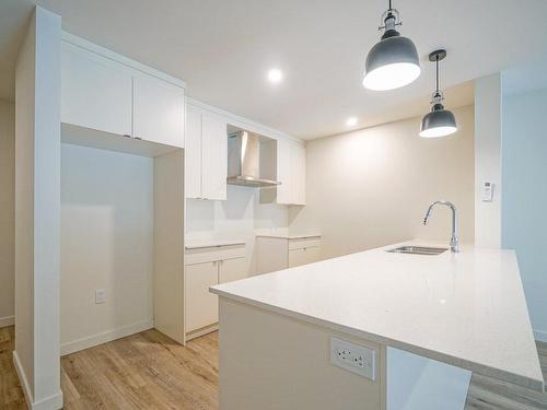 Dwelling - 753 Rue Rachel-Hébert, Coaticook, QC - Indoor Photo Showing Kitchen