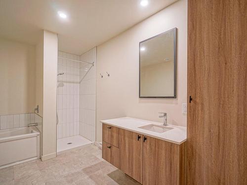 Dwelling - 753 Rue Rachel-Hébert, Coaticook, QC - Indoor Photo Showing Bathroom